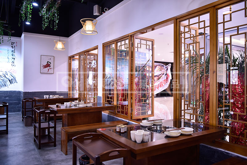 憨石匠火锅店装修